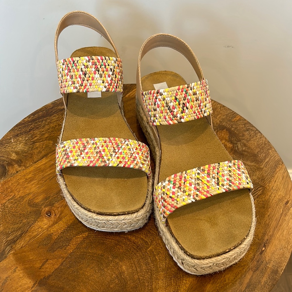 Steve Madden multi-colored platform sandal